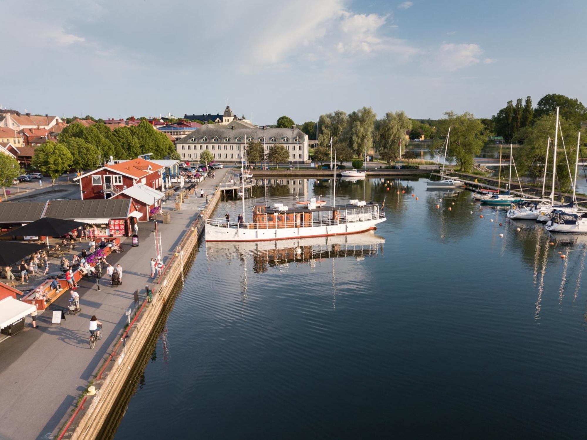 Hotell Aqva Restaurang & Bar Ett Biosfaerhotell Med Fokus Pa Hallbarhet Mariestad Exterior foto